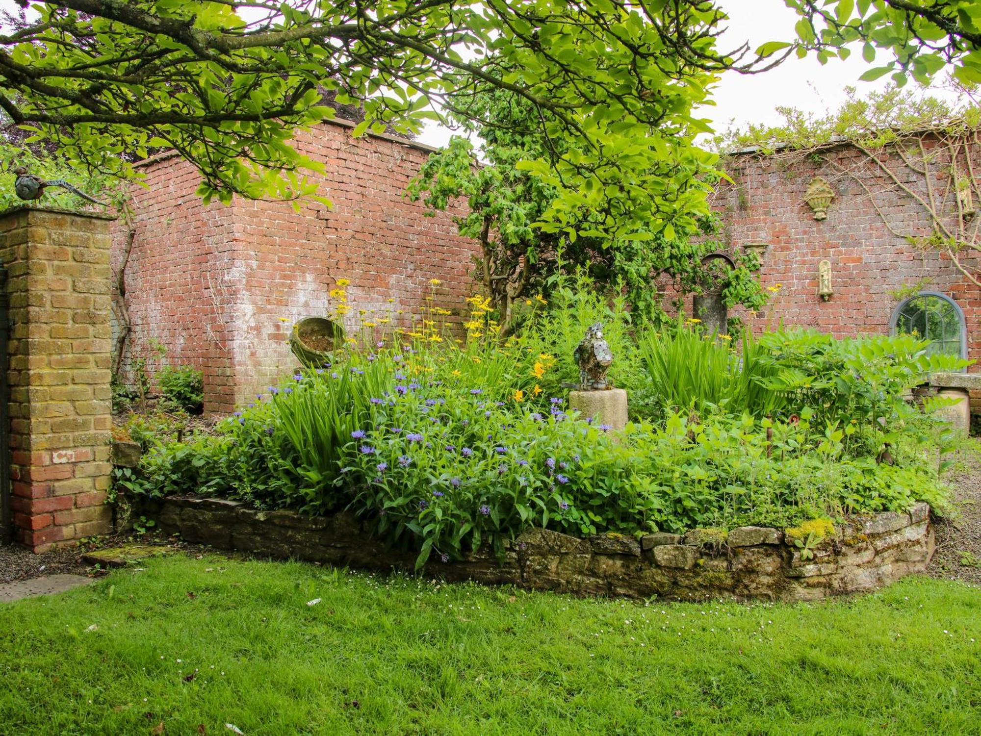 Villa Coach House Ludlow Exterior foto